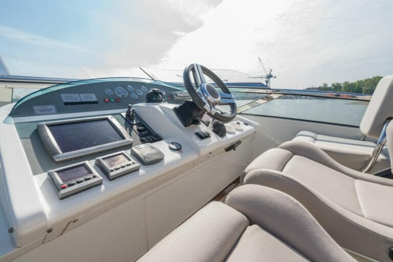 Fairline Squadron 78 Maximus 58