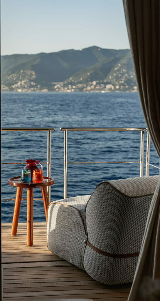 yachtsandmore lifestyle outside furniture lounge chair side table