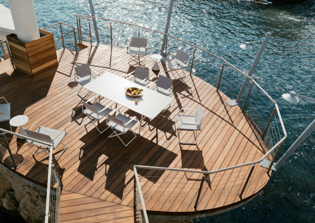 yachtsandmore lifestyle outdoor furniture Dedon white chairs